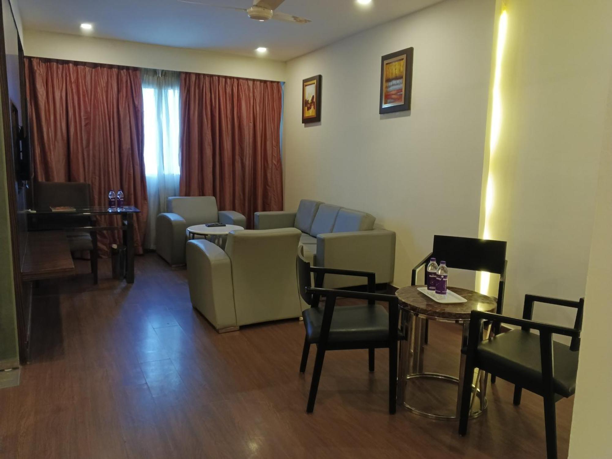 Fortune Murali Park Hotel Vijayawāda Extérieur photo