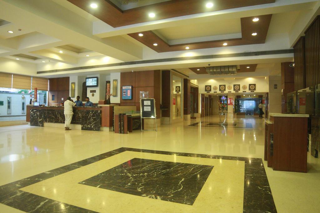 Fortune Murali Park Hotel Vijayawāda Extérieur photo