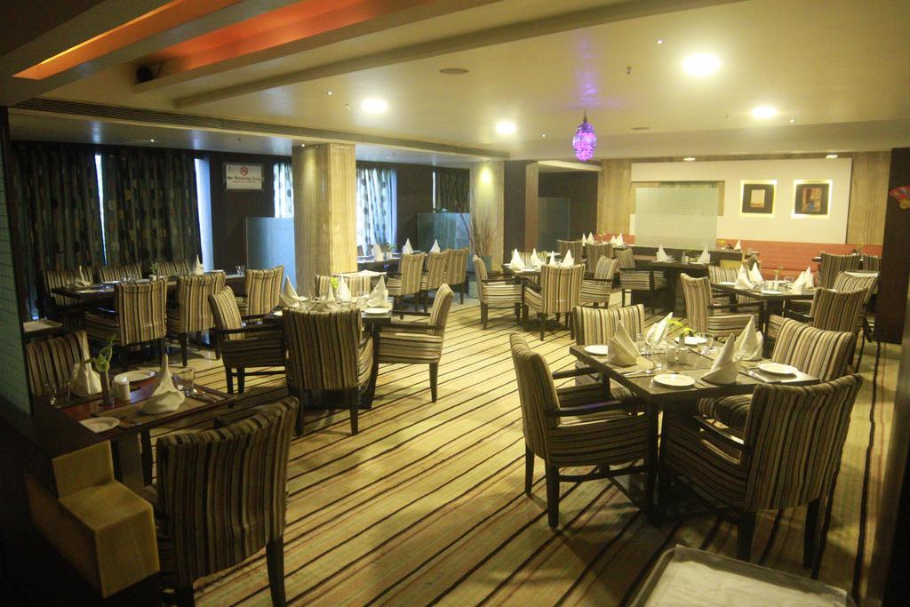 Fortune Murali Park Hotel Vijayawāda Extérieur photo