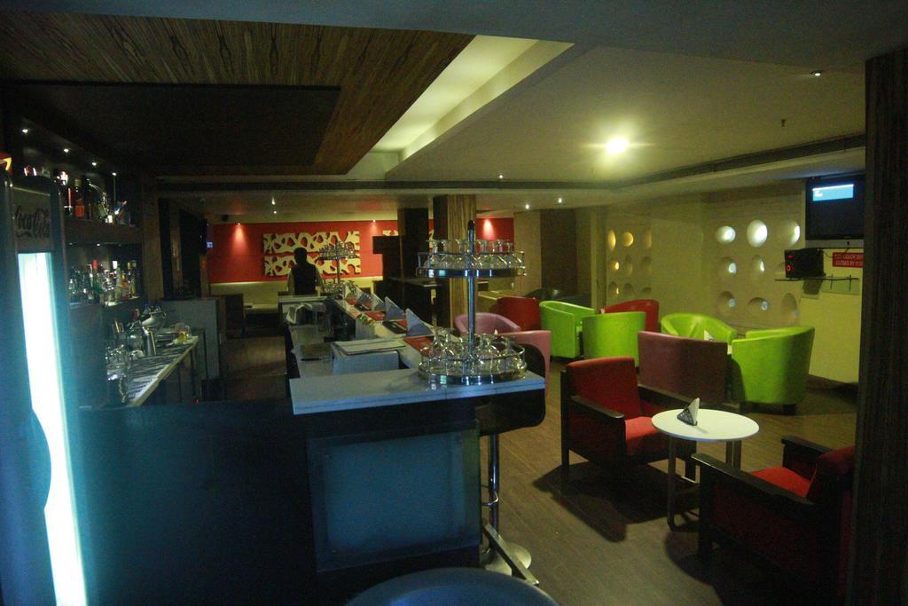 Fortune Murali Park Hotel Vijayawāda Extérieur photo