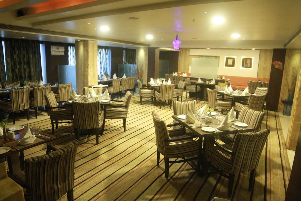 Fortune Murali Park Hotel Vijayawāda Extérieur photo