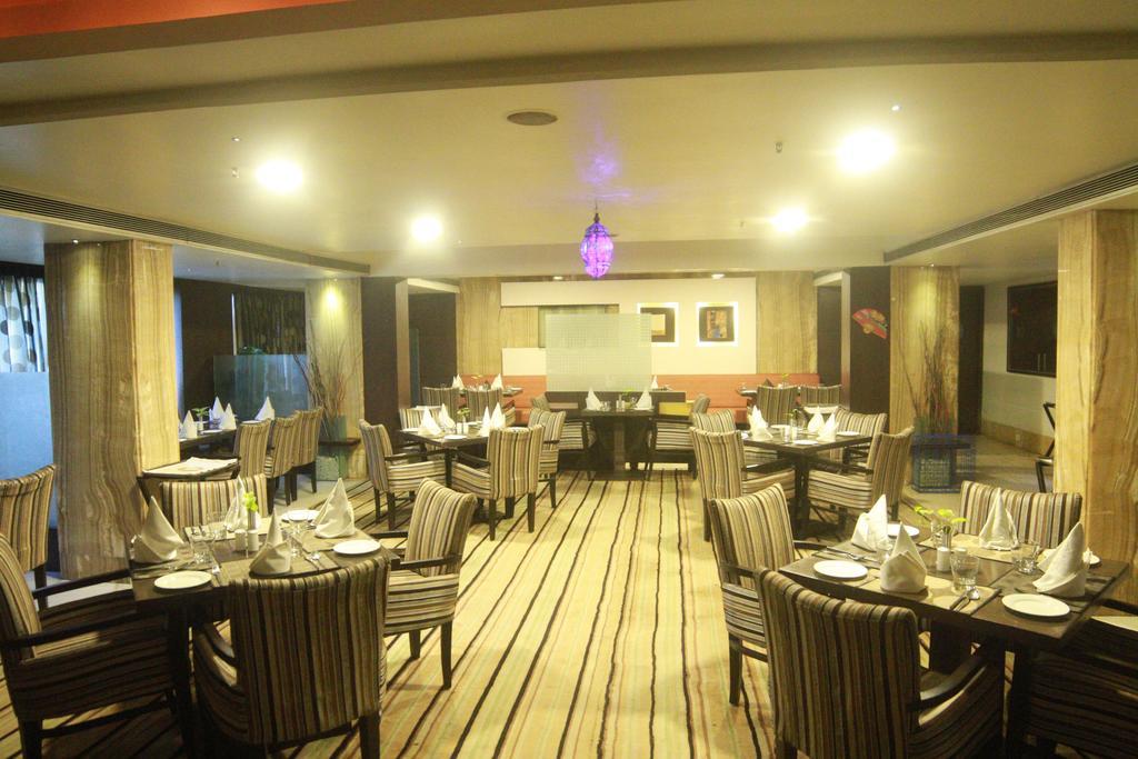 Fortune Murali Park Hotel Vijayawāda Extérieur photo