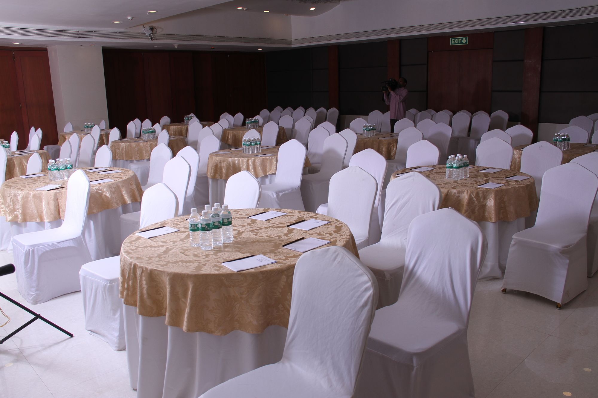 Fortune Murali Park Hotel Vijayawāda Extérieur photo