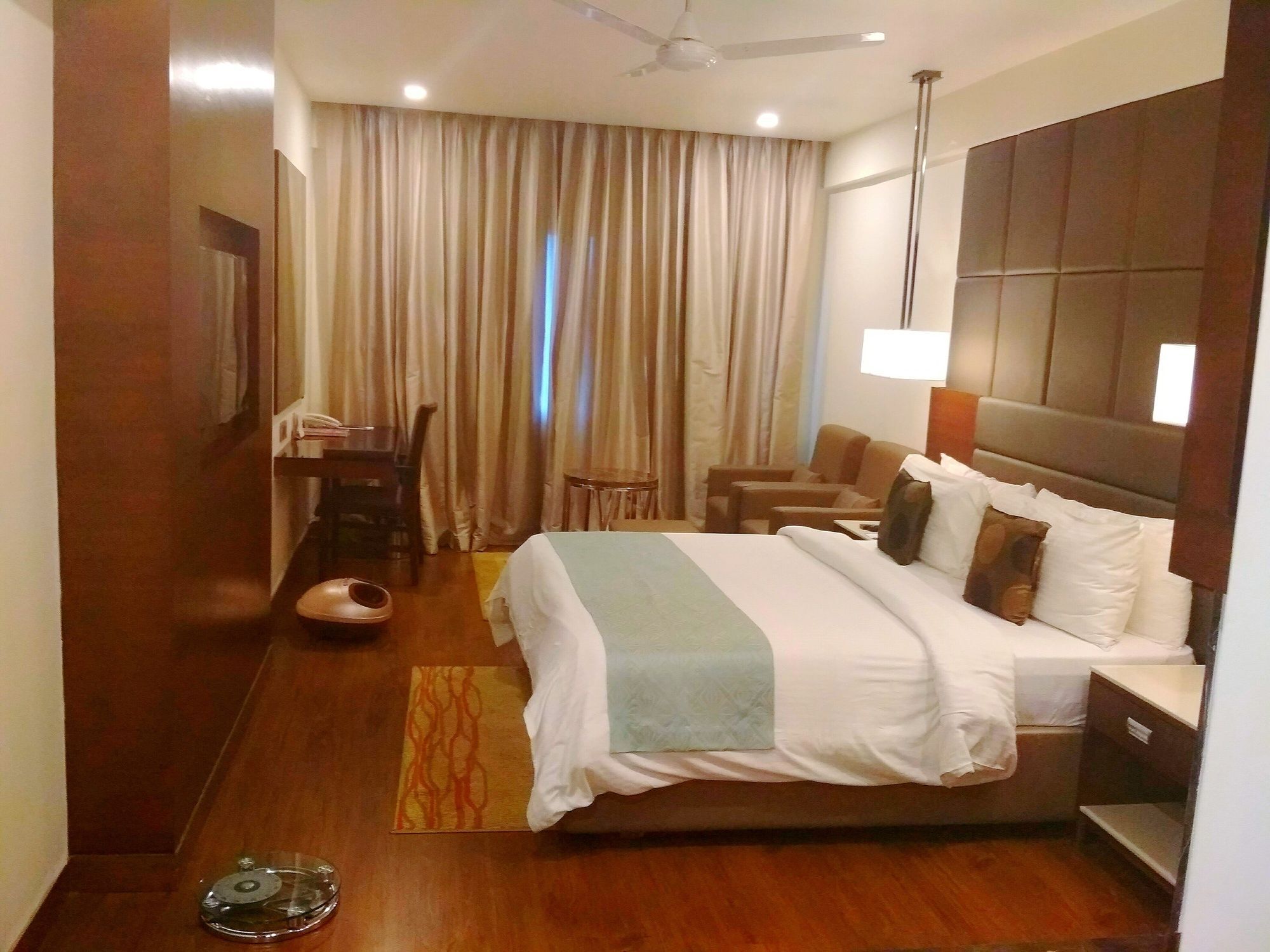 Fortune Murali Park Hotel Vijayawāda Extérieur photo
